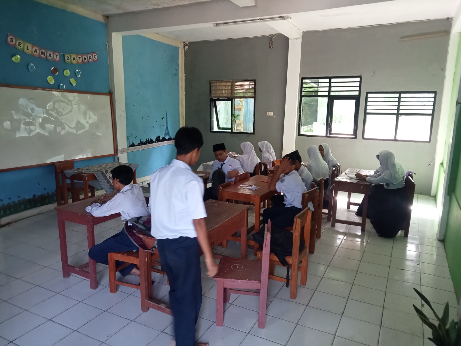 Suasana Kegiatan Belajar Media